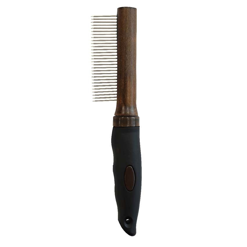 Due Tipi Di Pettini Di Legno Marroni Per La Designazione Dei Capelli O Insiemi Entrambi Gli Uomini E Donne Con Lunghi Fondo Bianco 148200442 Due Tipi Di Pettini Di Legno Marroni Per La Designazione Dei Capelli O Insiemi Entrambi Gli Uomini E Donne Con Lunghi Fondo Bianco 148200442