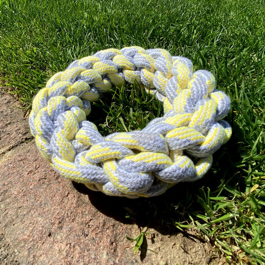 Hundespielzeug aus Seil – Ring aus Baumwolle